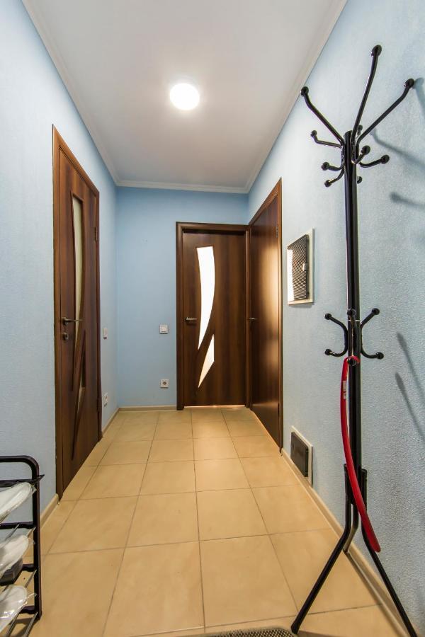 Super Comfort Flat For You Near The Metro. Kiev Dış mekan fotoğraf