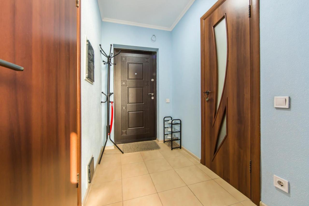 Super Comfort Flat For You Near The Metro. Kiev Dış mekan fotoğraf