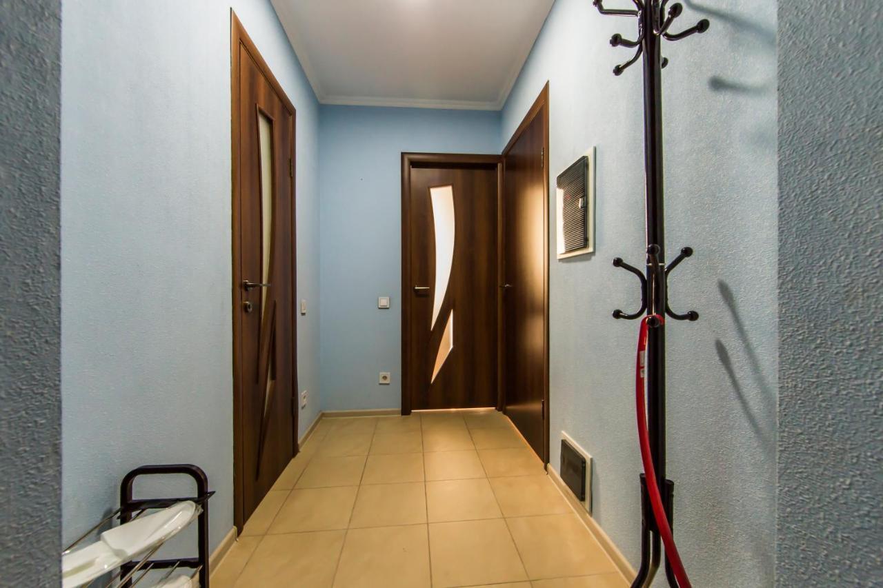 Super Comfort Flat For You Near The Metro. Kiev Dış mekan fotoğraf