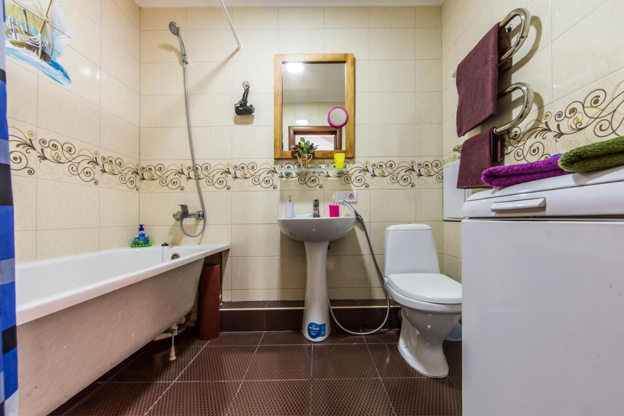 Super Comfort Flat For You Near The Metro. Kiev Dış mekan fotoğraf