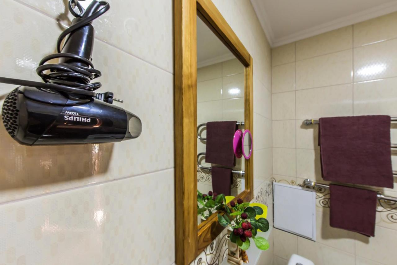 Super Comfort Flat For You Near The Metro. Kiev Dış mekan fotoğraf